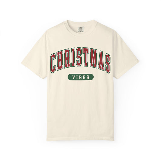 Retro Christmas Vibes T-shirt | Womens Christmas Outfit | Holiday Tees | Womens Xmas Party Gift, Festive Holiday shirt