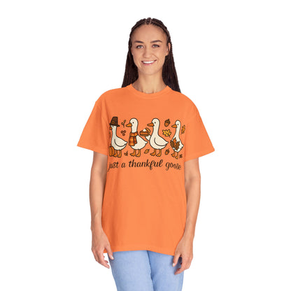 Thankful Goose Illustration T-shirt | Thanksgiving Fall Ducks Pumpkins Leaves