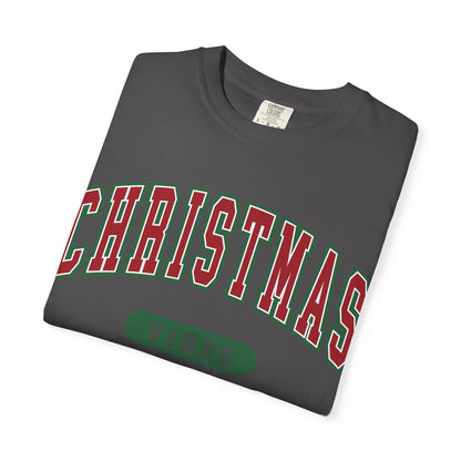 Retro Christmas Vibes T-shirt | Womens Christmas Outfit | Holiday Tees | Womens Xmas Party Gift, Festive Holiday shirt