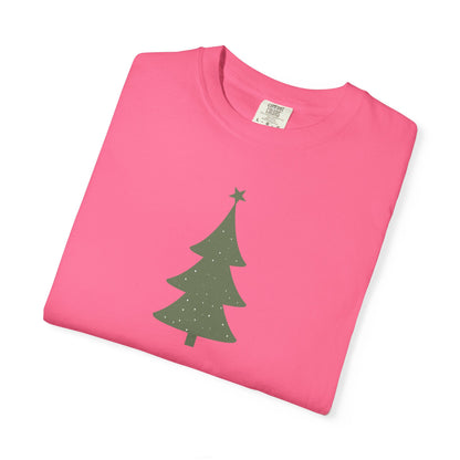 Retro Merry T-shirt | Merry Christmas Tees | Festive Holiday Outfit | Gift for Women | Christmas Minimalist T-shirt
