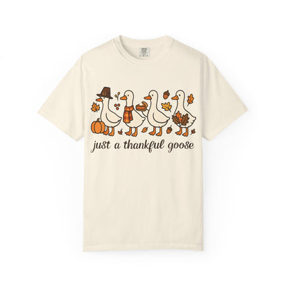 Thankful Goose Illustration T-shirt | Thanksgiving Fall Ducks Pumpkins Leaves