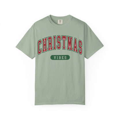 Retro Christmas Vibes T-shirt | Womens Christmas Outfit | Holiday Tees | Womens Xmas Party Gift, Festive Holiday shirt