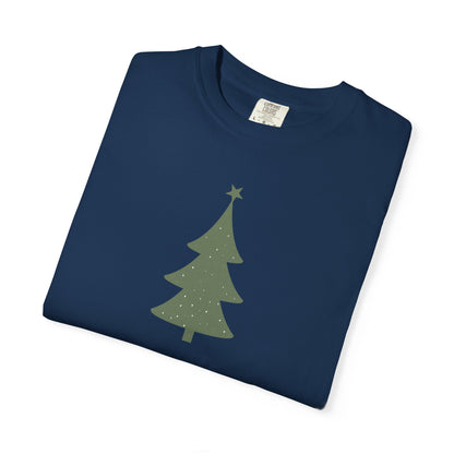 Retro Merry T-shirt | Merry Christmas Tees | Festive Holiday Outfit | Gift for Women | Christmas Minimalist T-shirt