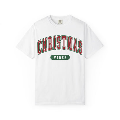 Retro Christmas Vibes T-shirt | Womens Christmas Outfit | Holiday Tees | Womens Xmas Party Gift, Festive Holiday shirt