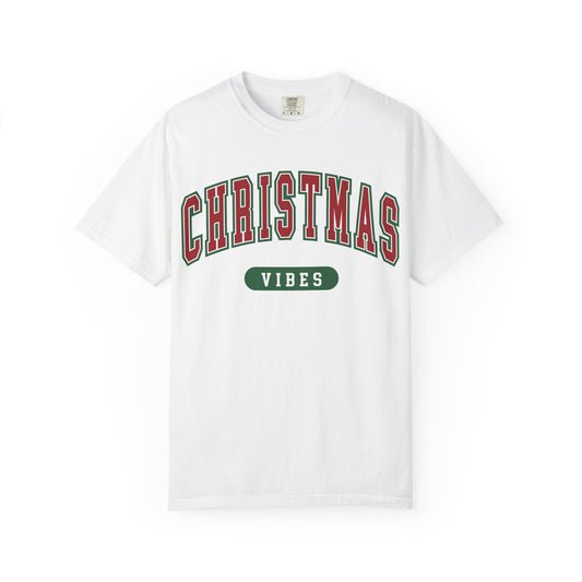 Retro Christmas Vibes T-shirt | Womens Christmas Outfit | Holiday Tees | Womens Xmas Party Gift, Festive Holiday shirt
